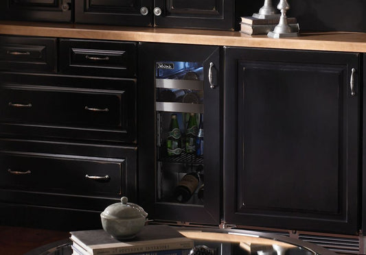 Perlick - 15" Signature Series Indoor Beverage Center with stainless steel glass door, - HP15BS-4