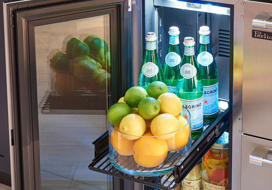 Perlick - 15" Signature Series Marine Grade Refrigerator with stainless steel solid door, with lock, with lock - HP15RM