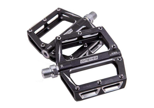 Bakcou E-Bikes Parts BAKCOU - AGGRESSIVE SKID-PROOF WIDE STANCE PEDALS