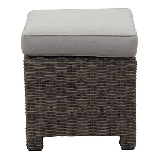Courtyard Casual Courtyard Casual - Capri Ottoman
Solution Dyed Acrylic | 5258