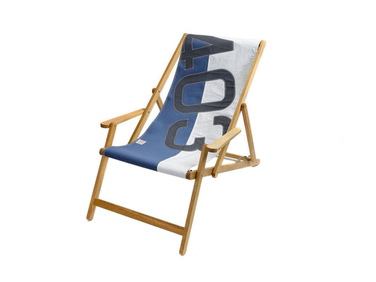 HomeRoots Outdoors Beach Chairs White, Nattier Blue, and Grey / Recycled Sailcloth 28.35" X 61.02" X 3.15" White Nattier Blue Recycled Sailcloth Deck Chair Dacron Grey 403