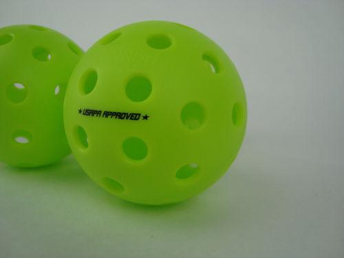 Onix Pickleball Fuse G2 Outdoor Neon 3-Pack