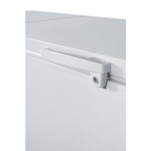 Summit Commercial Chest Freezer 27 Cu.Ft. Chest Freezer