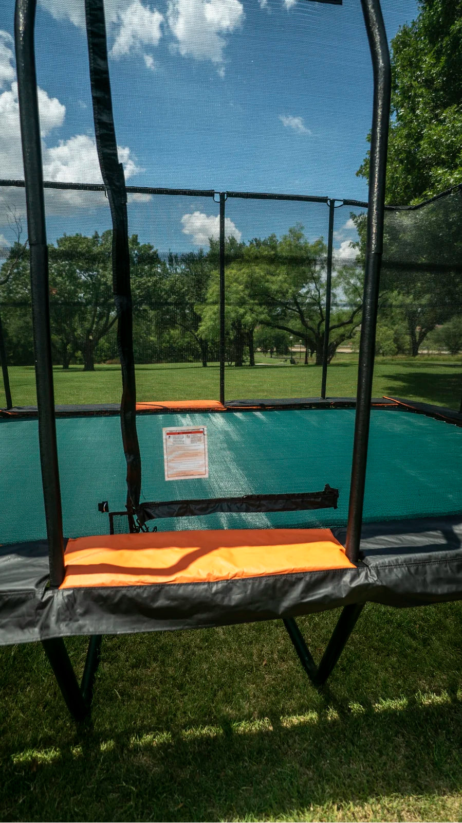 Jumpking - 18' x 10" Rectangle Backyard Trampoline with Safety Enclosure - JKRC1018HEC3V2