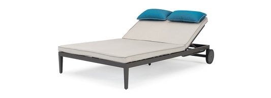 RST Brands - Venetia™ Sunbrella® Outdoor Double Lounger - Gray