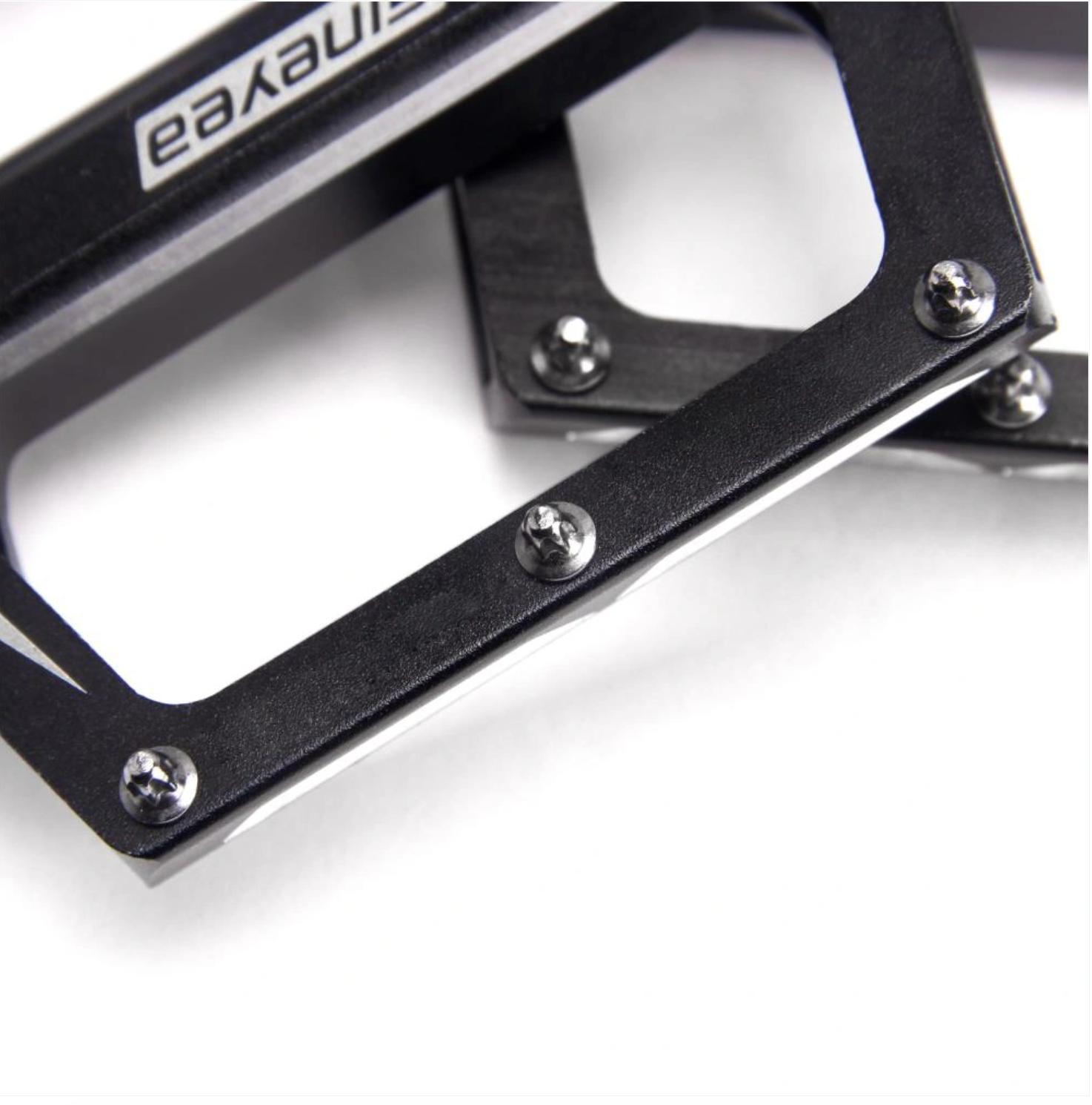 Rambo - Large Platform Anti-Slip CNC Machined Pedals