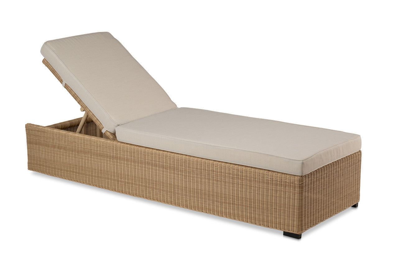 CO2 Design - Savannah Natural Wicker Chaise Lounge w/ Wheat Cushion