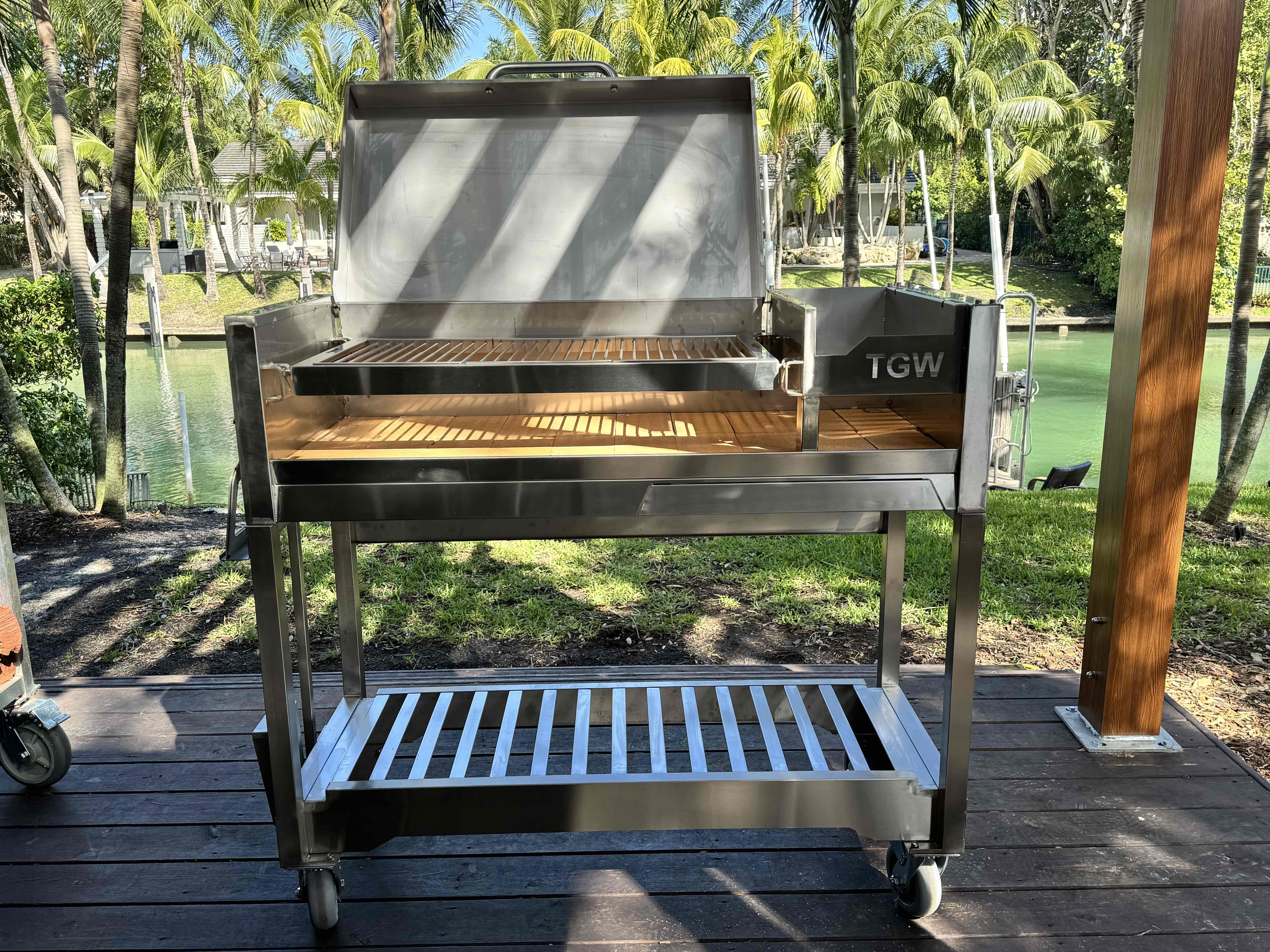 Tagwood - BBQ Argentine Santa Maria Wood Fire & Charcoal Gaucho Grill