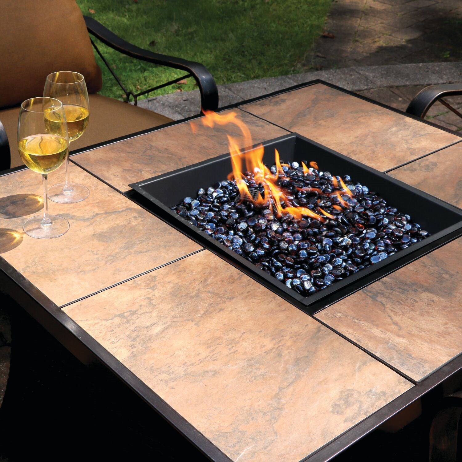 Hanover - Summer Nights 5 piece Fire Pit: 4 cushion rockers, woven fire pit with tile top - SUMMR5PCWVFP-TL