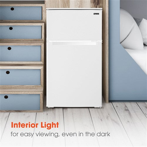 Magic Chef - 3.1-cu. ft. Mini Refrigerator with Top Freezer in White - HMDR310WE