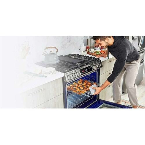 LG - 6.3 CF Gas Single Oven Slide-In Range, Instaview, Air Fry, ProBake,ThinQ - LSGL6335D