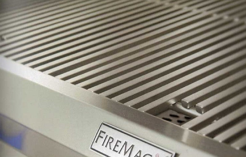 Fire Magic - Grills Echelon Diamond 37 Inch Built-In Grill with Analog Thermometer, Natural/Propane Gas | E790I-8LAN