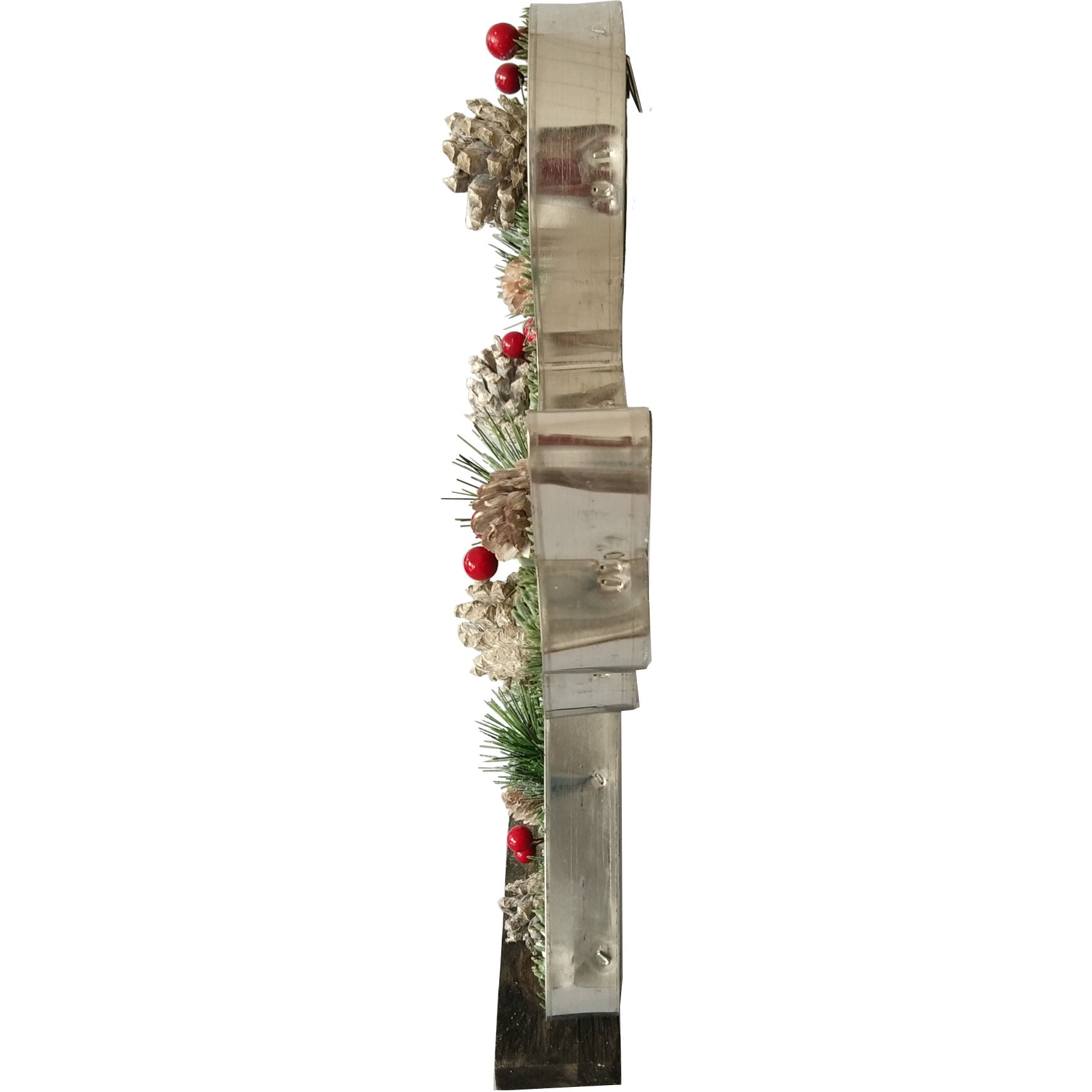 Fraser Hill Farm -  15-In. Tall Angel-Shaped Metal Frame with Pinecones and Berries, Festive Indoor Christmas Decoration