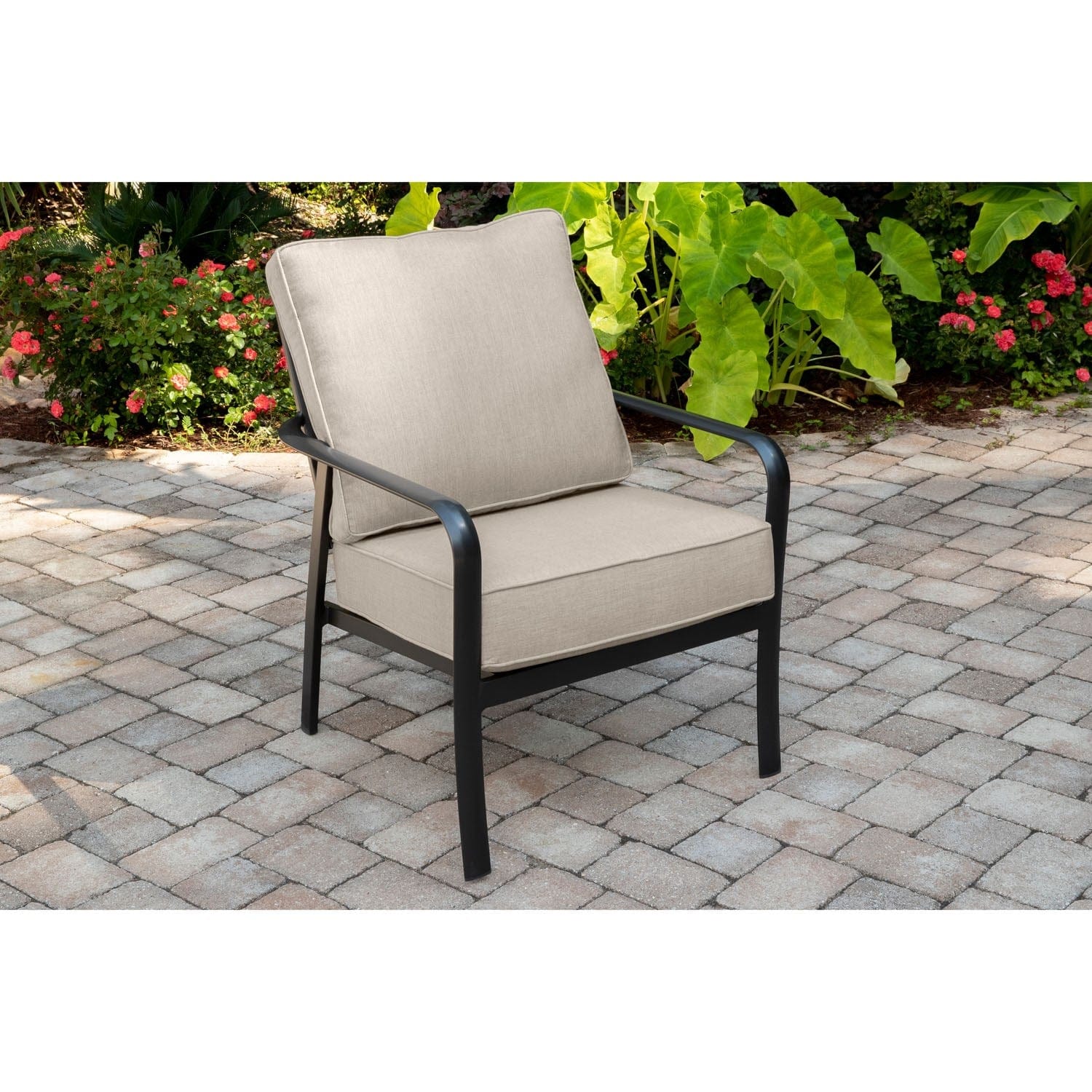 Hanover Conversation Set Cortino 4-Piece Commercial-Grade Patio Seating Set with 2 Cushioned Club Chairs, Loveseat, and Slat-Top Coffee Table, CORT4PCL-ASH
