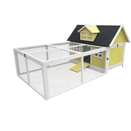 Hanover Hanover Outdoor Wooden Chicken Coop with Ramp, Large Wire Mesh Run, Waterproof Roof, Removable Tray 2.8 Ft. x 5.9 Ft. x 3.8 Ft.