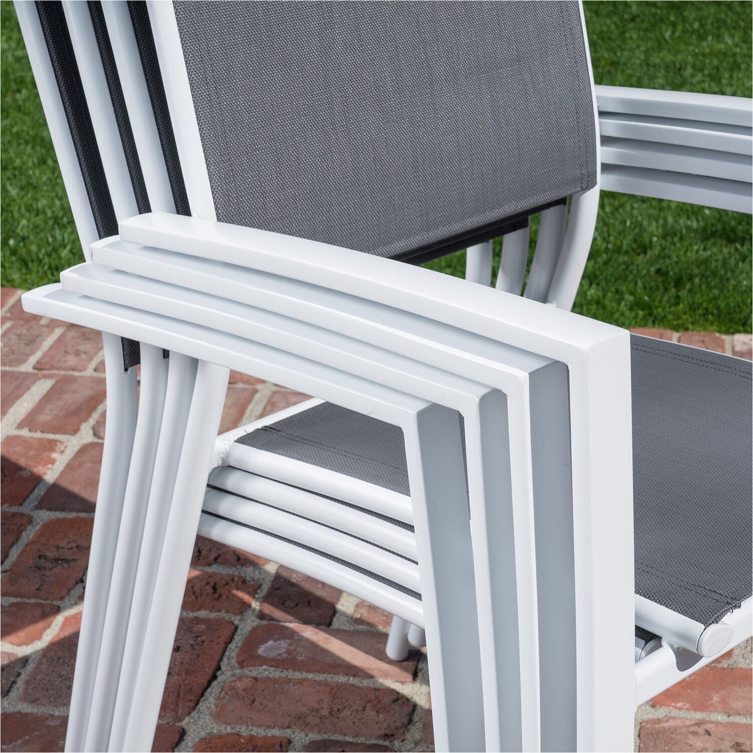 Hanover Outdoor Dining Set Conrad 5-Piece Compact Outdoor Dining Set w/ 4 Stackable Sling Chairs and Convertible Slatted Table, White Frame / Gray Sling CONDN5PC-WHT