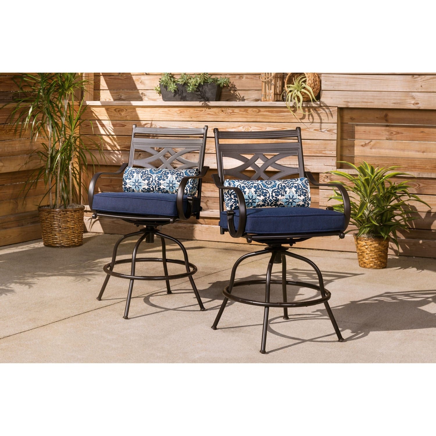 Hanover Outdoor Dining Set Hanover Montclair 5-Piece High-Dining Patio Set in Navy Blue with 4 Swivel Chairs and a 33-In. Counter-Height Dining Table | MCLRDN5PCBR-NVY