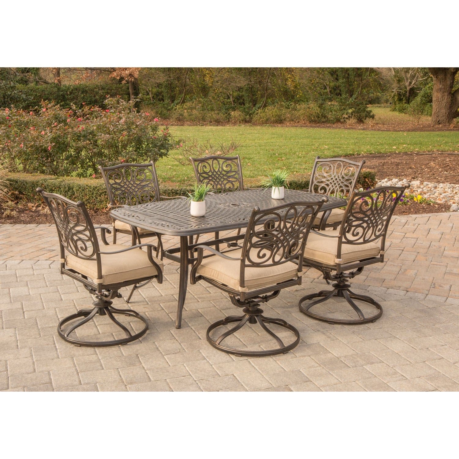 Hanover Outdoor Dining Set Hanover - Traditions 7-Piece Aluminum Frame Dining Set with Six Swivel Dining Chairs and a Large 72 x 38 in. Dining Table | TRADITIONS7PCSW-6
