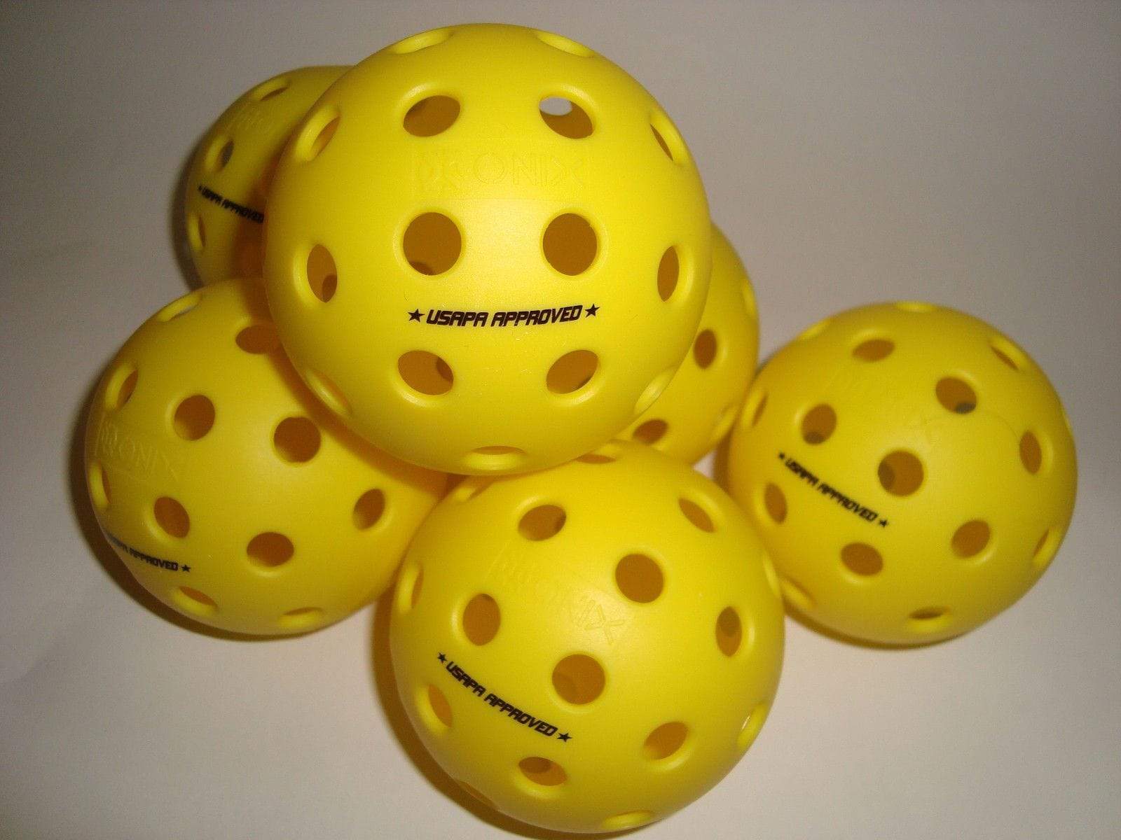 ONIX Pickleball Fuse G2 Outdoor Yellow 100 Pack