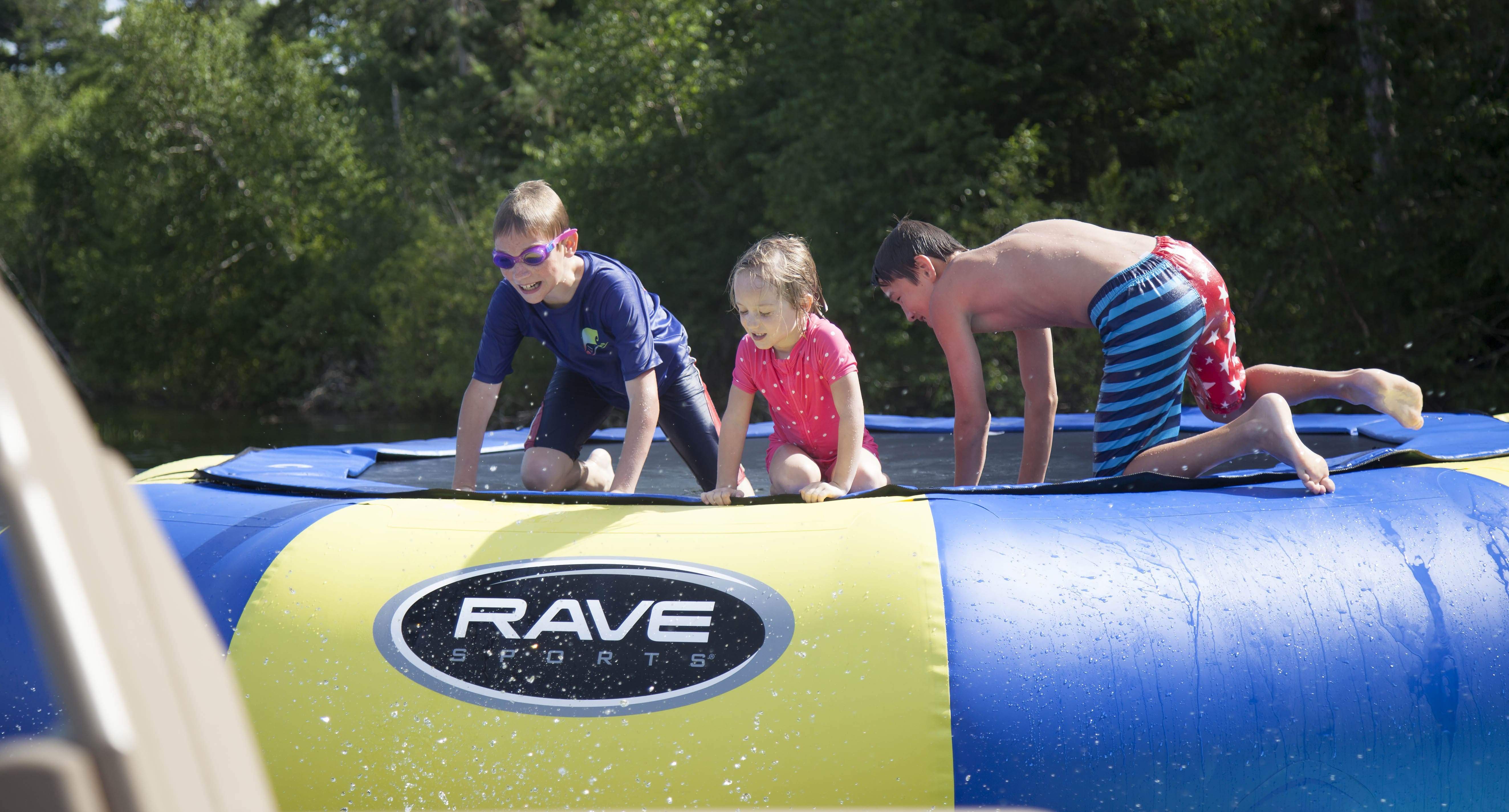Rave Sports - Water Trampoline Aqua Jump 120 – Recreation Outfitters