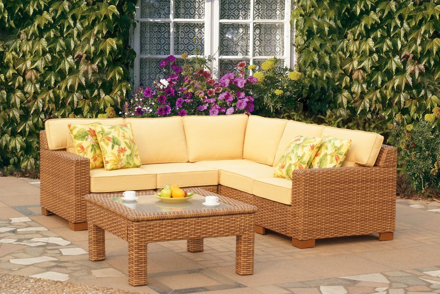 South Sea Outdoor Living Outdoor Seating Set South Sea Rattan - Java Sectional  | 5 Piece Outdoor Wicker Conversation Set | 79200