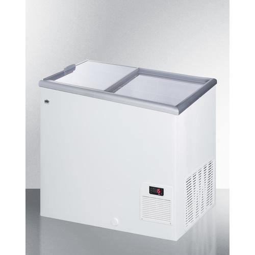 Summit Commercial Chest Freezers Commercial 30" 7.2 cu.ft. White Chest Freezer with Lock