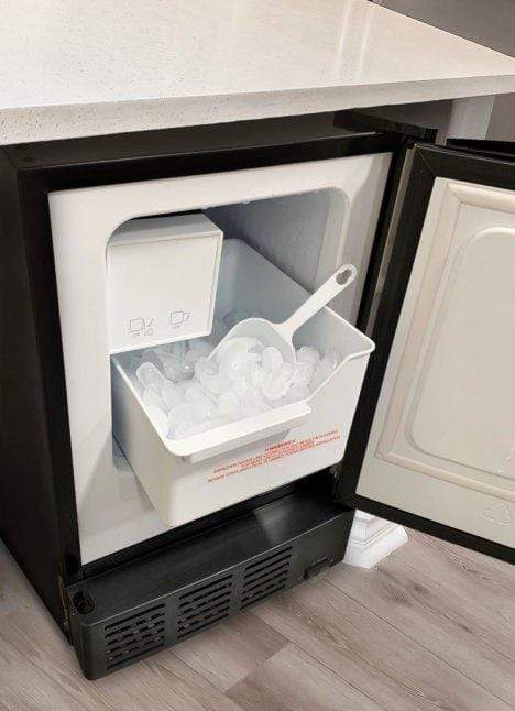 Whynter Ice Makers Whynter Stainless Steel Built-In Ice Maker